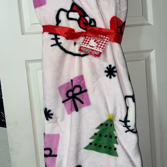 Hello Kitty Christmas Present throw blanket 🎄 - Picture 2 of 2